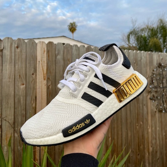 Adidas NMD R1_J ‘White Gold Metallic’ (SOLD) - Picture 4 of 8